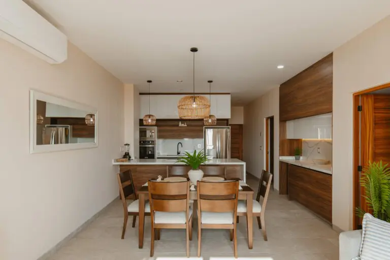 achjj8hsinyhi4xhki0u